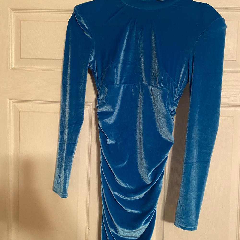 Blue velvet bodycon ruched dress